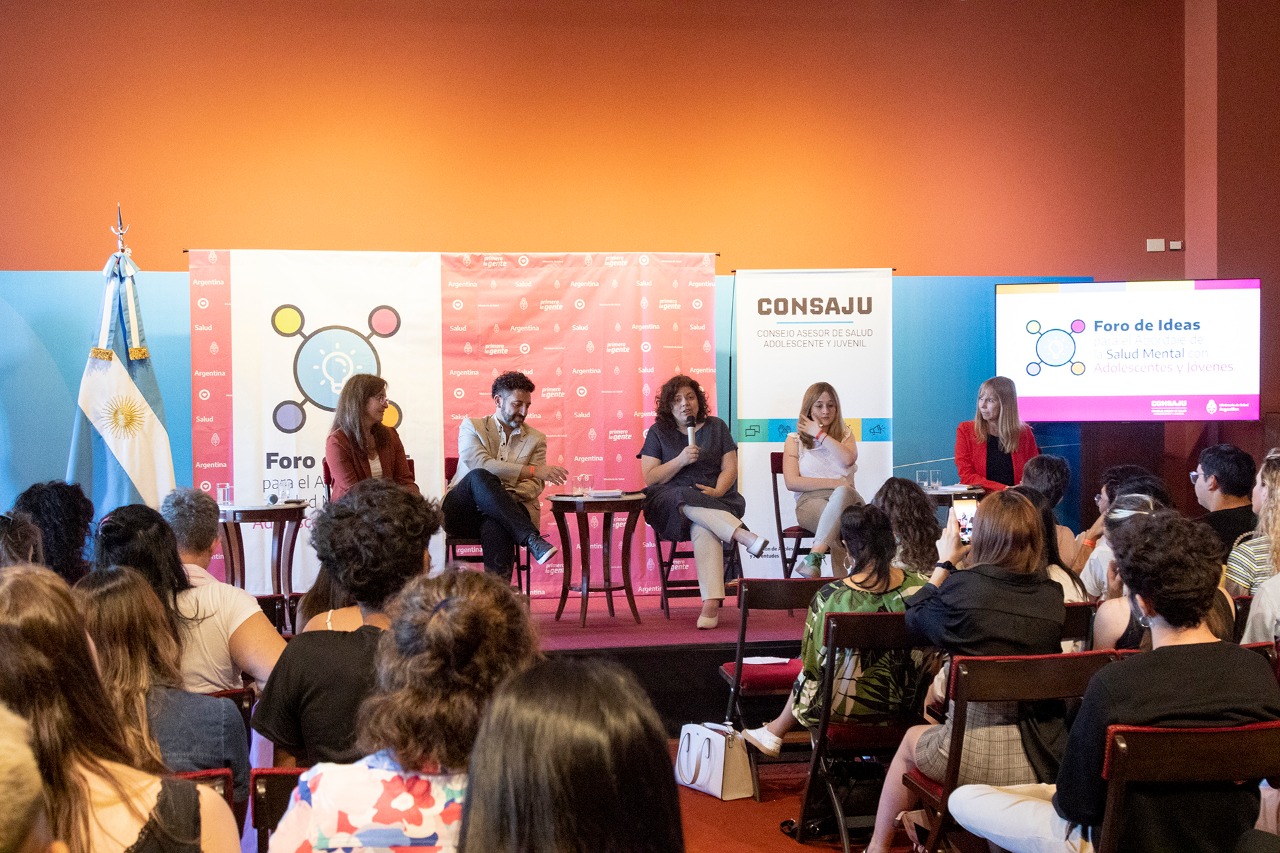 Vizzotti Particip Del Cierre Del Foro De Ideas Con Adolescentes Para