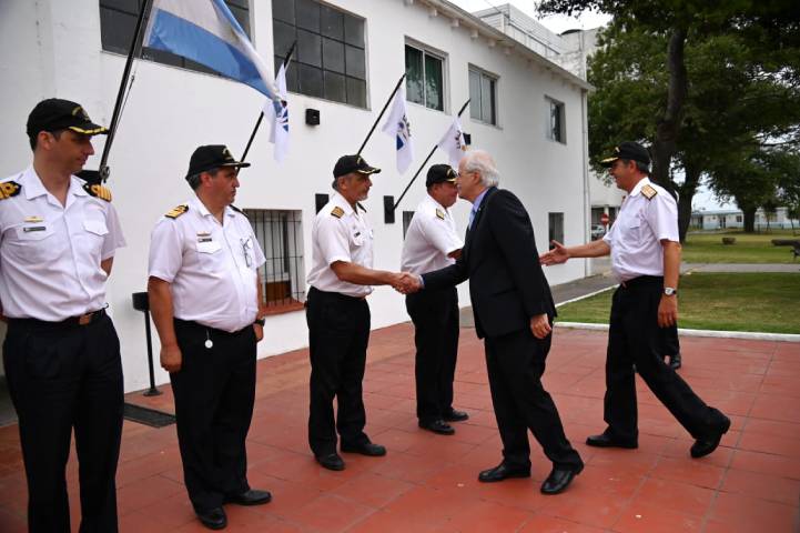 El Ministro De Defensa Jorge Taiana Recorri La Base Naval Mar Del