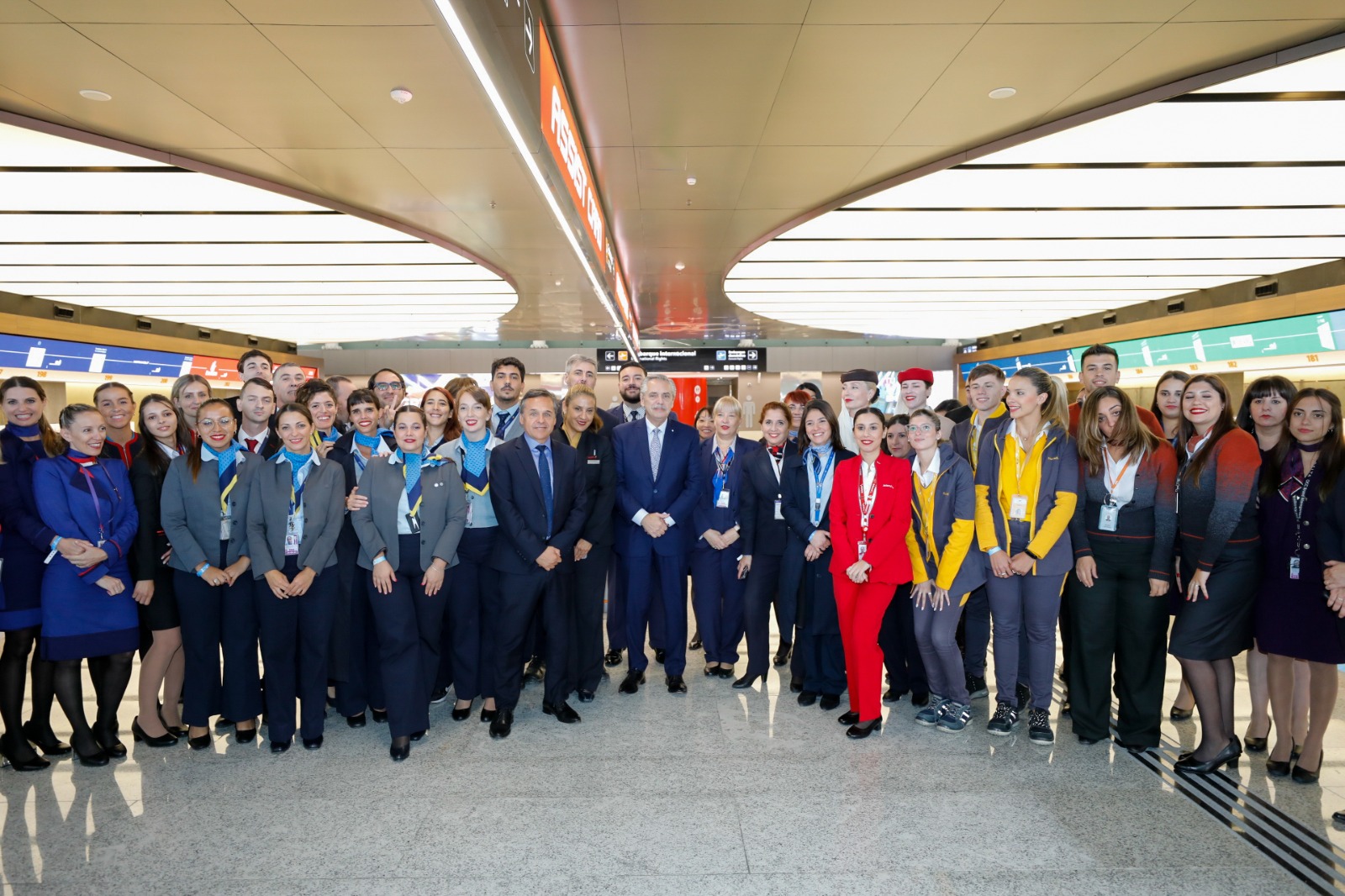 Giuliano y el Presidente Fernández en la Nueva Terminal de Ezeiza