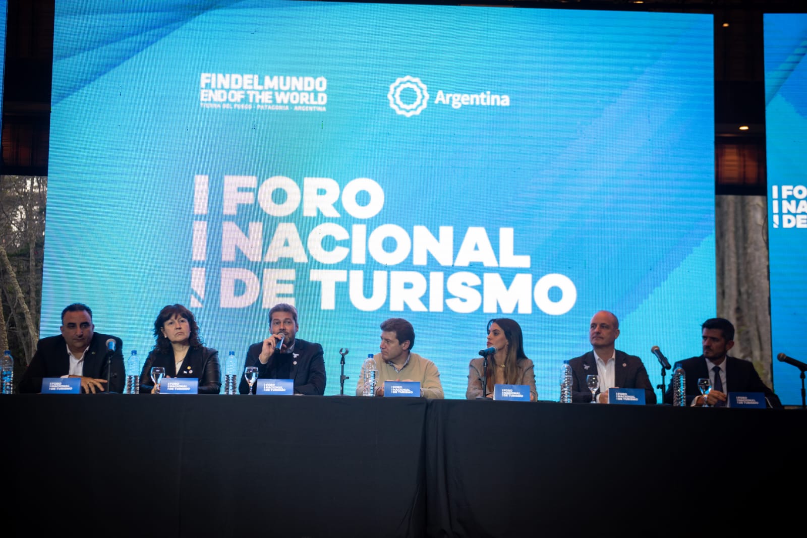 Se inauguró el 3er Foro Nacional de Turismo en Tierra del Fuego AIAS