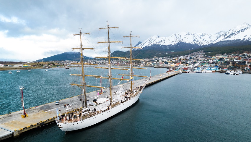 La Fragata Ara Libertad Arrib A Ushuaia Argentina Gob Ar