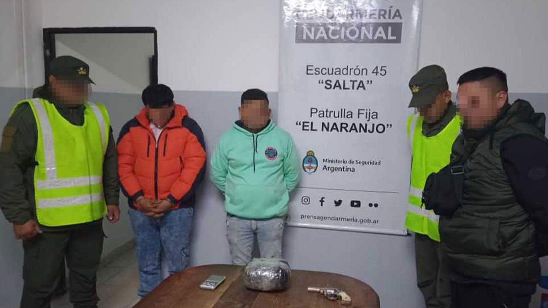 Gendarmer A Detuvo A Dos Hombres En Salta Que Trasladaban Droga Y Un