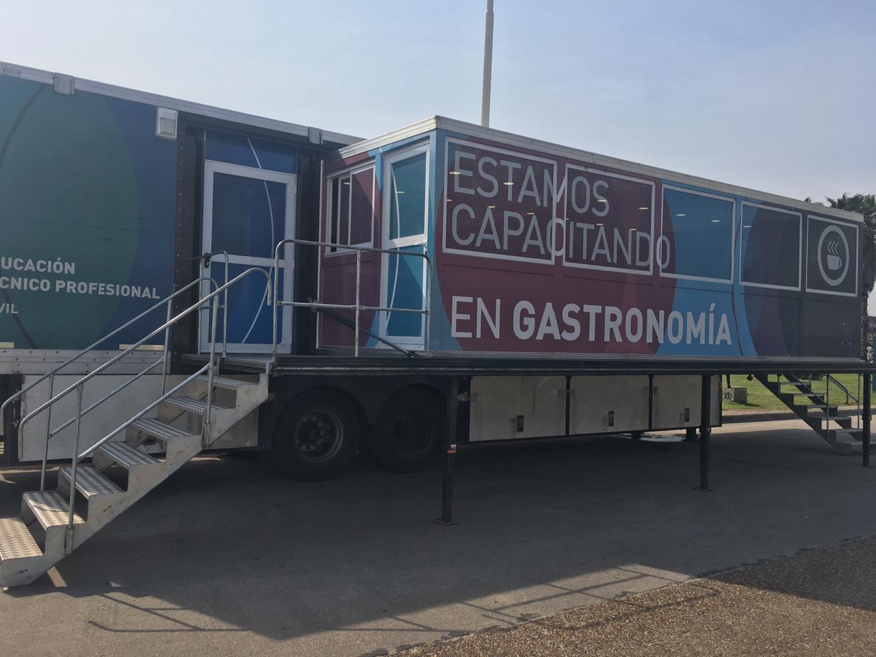 Saberes y sabores en Rosh Hashaná Clases y talleres de cocina en un