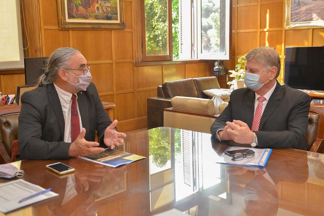 Basterra Recibi Al Gobernador De La Pampa Sergio Ziliotto Argentina