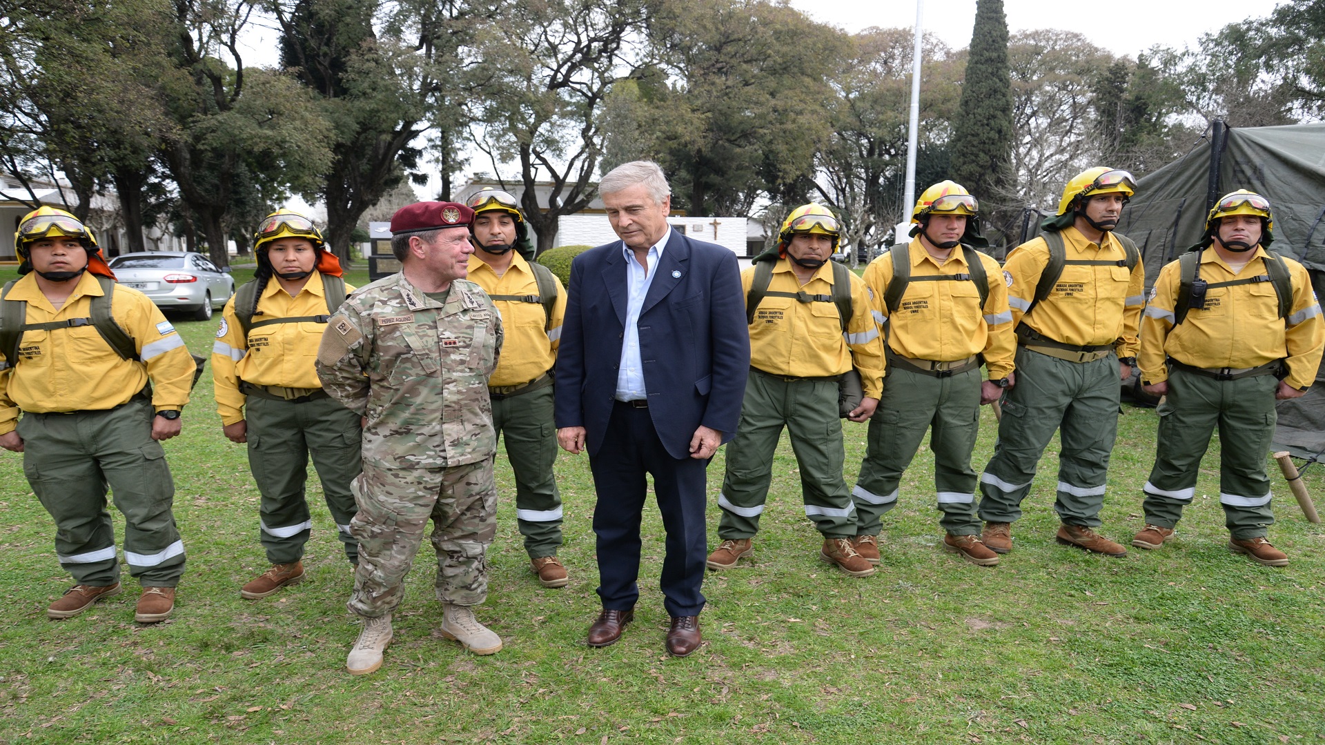 Cien Brigadistas Militares Argentinos Especializados En La Lucha Contra