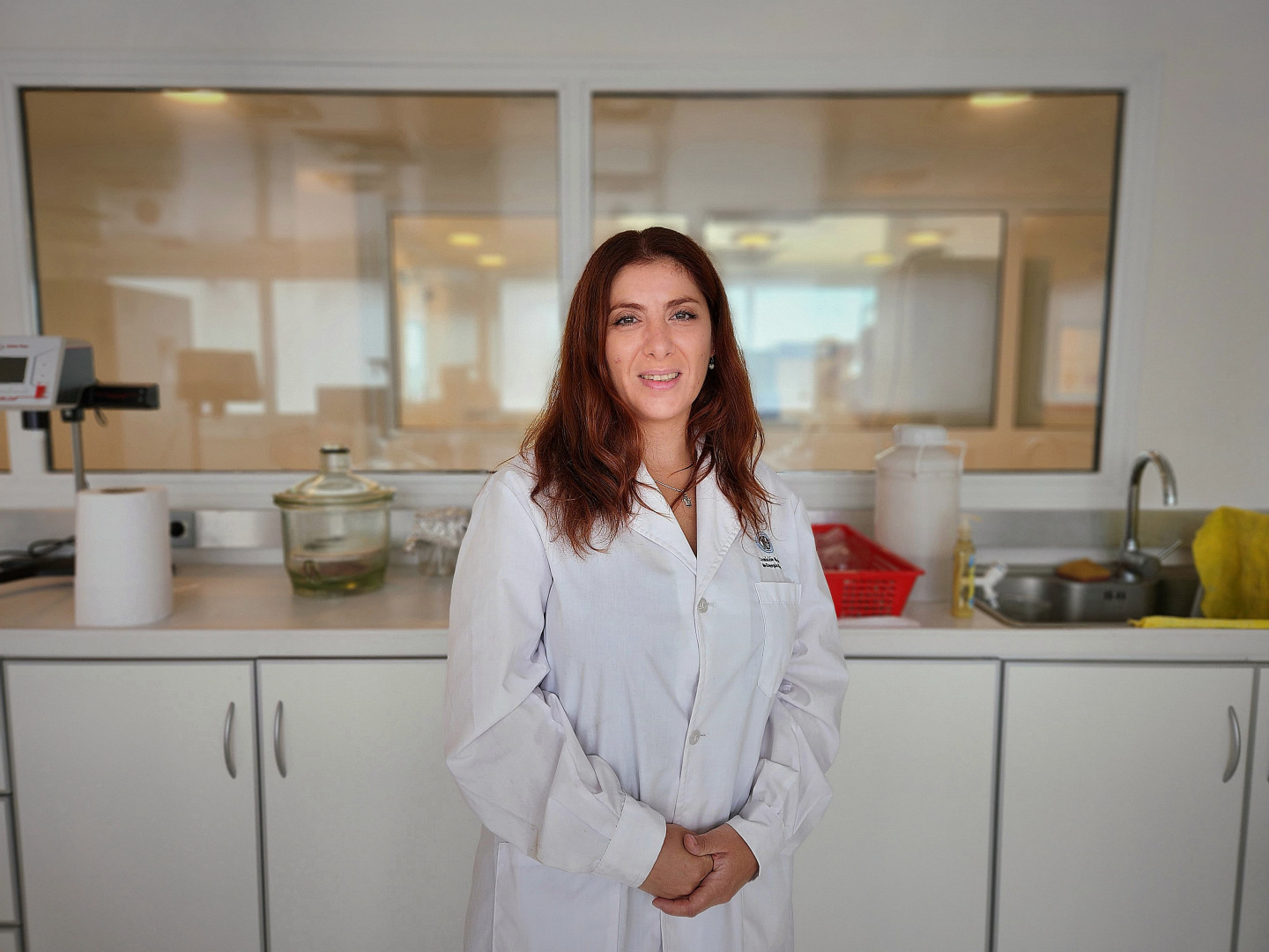 La ingeniera química Angela Raad, autora del trabajo de tesis sobre irradiación de salamines.