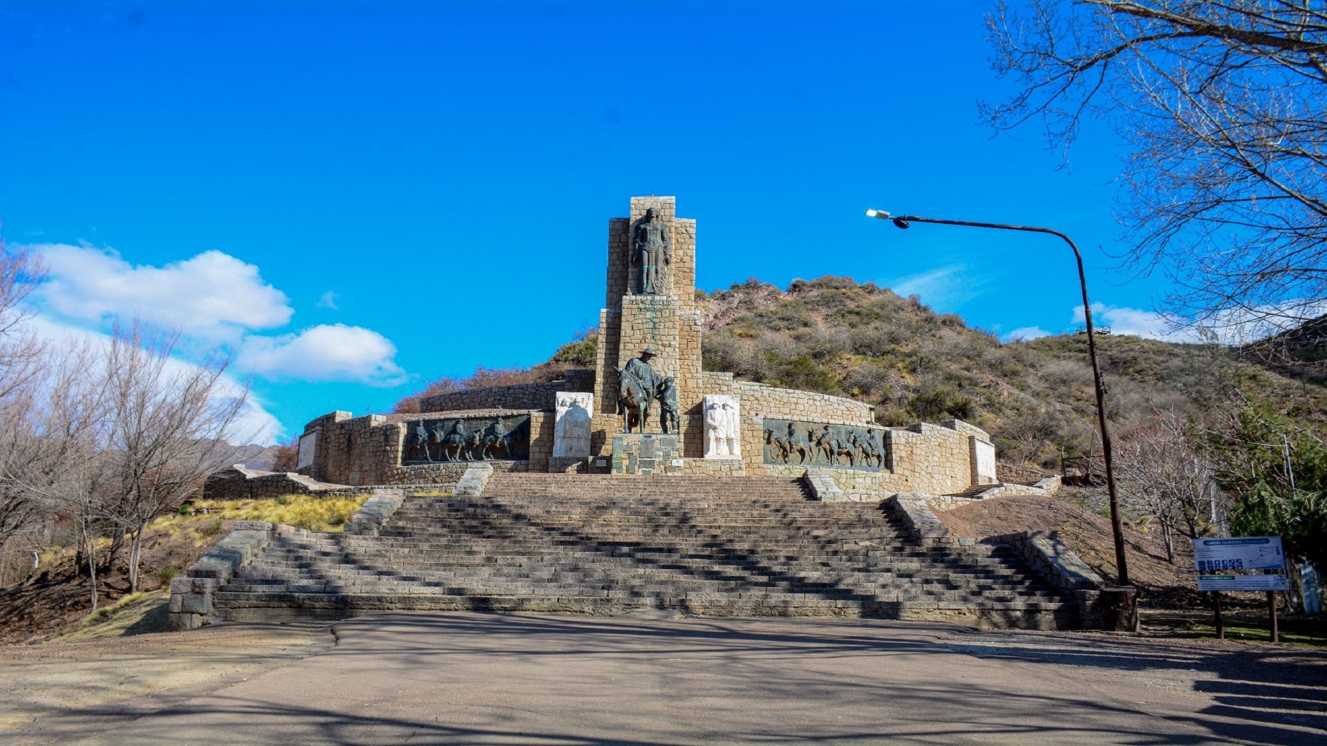 Monumento Retorno a la Patria
