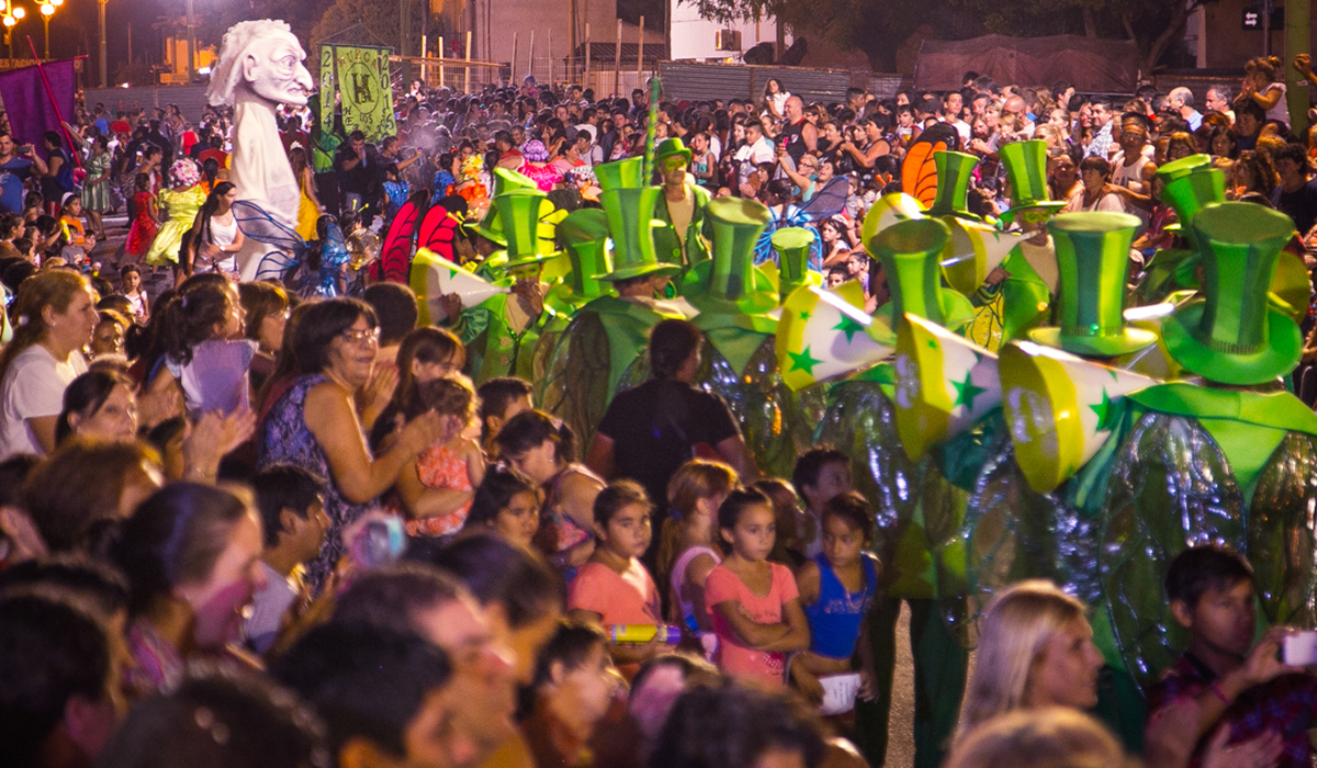 Foto: Murga temática “Los Herederos”, Entre Ríos. Autor: Leonardo Aversa/ Munic. de Gualeguaychú. 