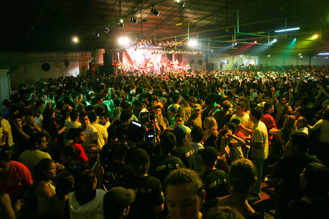 Foto: El baile, Estadio del Centro, Ciudad de Córdoba. Autor: Marcos Crapa.