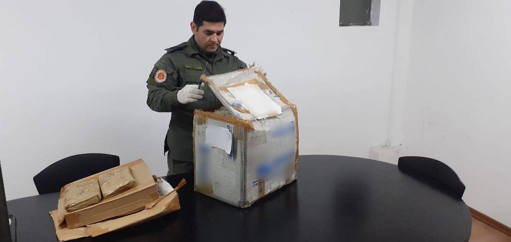 Decomisan 14 kilos de marihuana y mercader a valuada en m s de 17