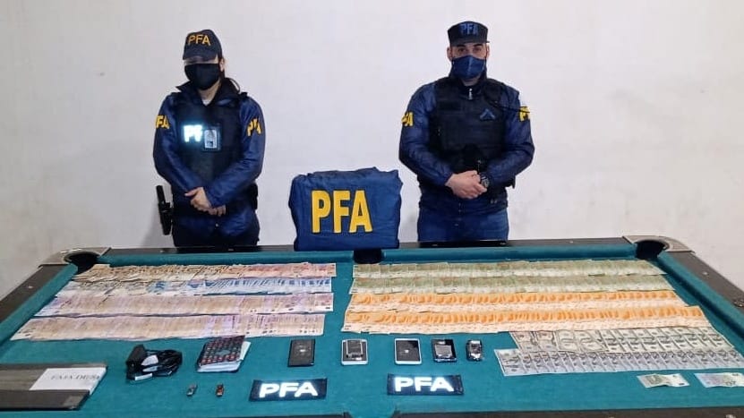 Operativo “blanco Pintor” La Pfa Desarticuló Una Organización Dedicada Al Narcotráfico Y Detuvo 3810