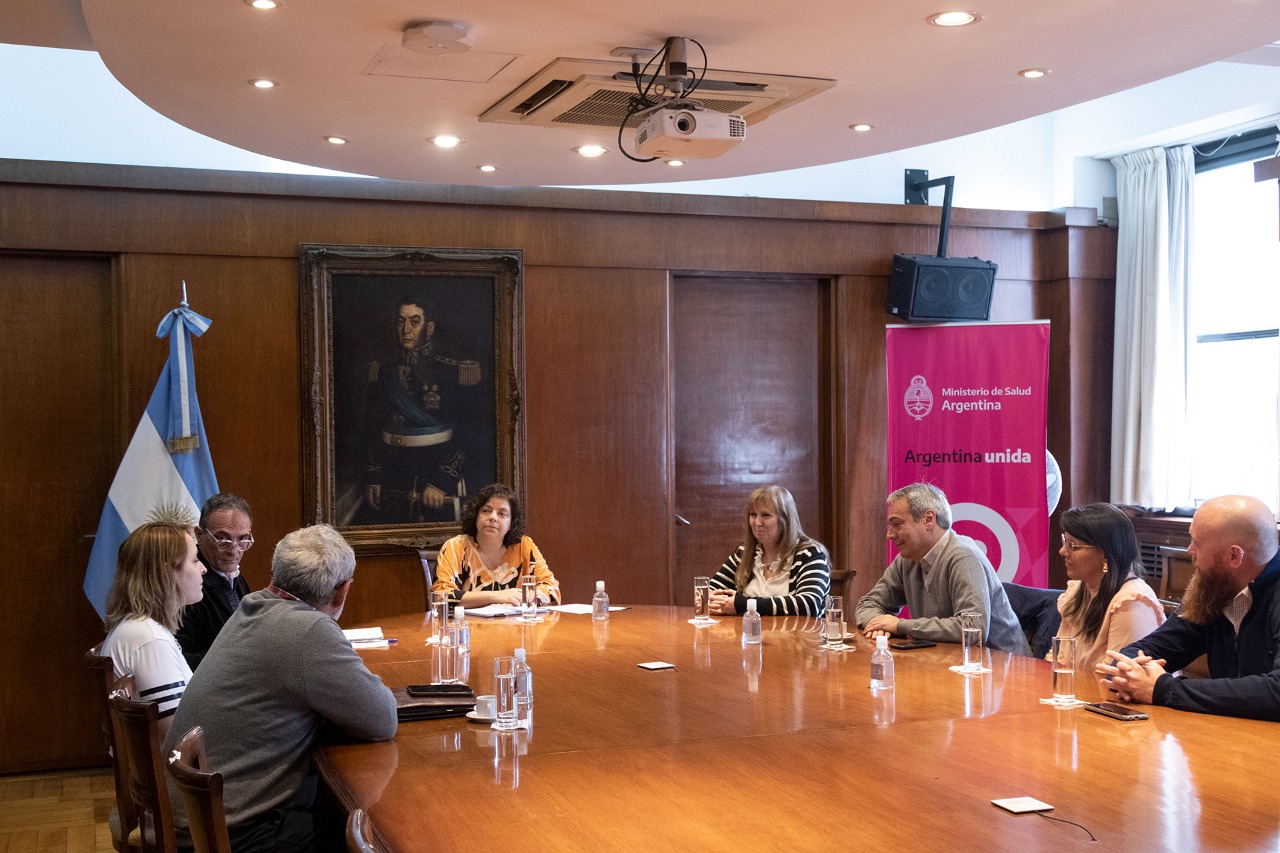 Vizzotti se reunió con la Federación de Psicólogas y Psicólogos de la ...