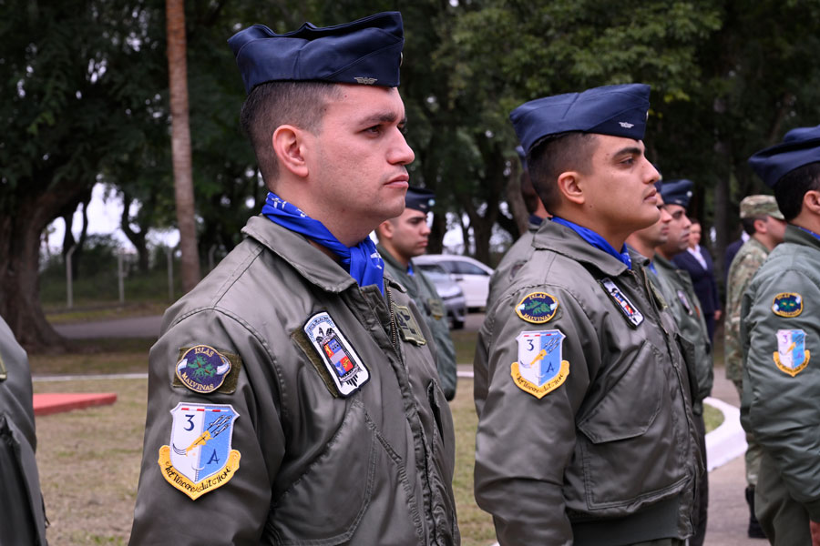 Vuelo Solo Tucano