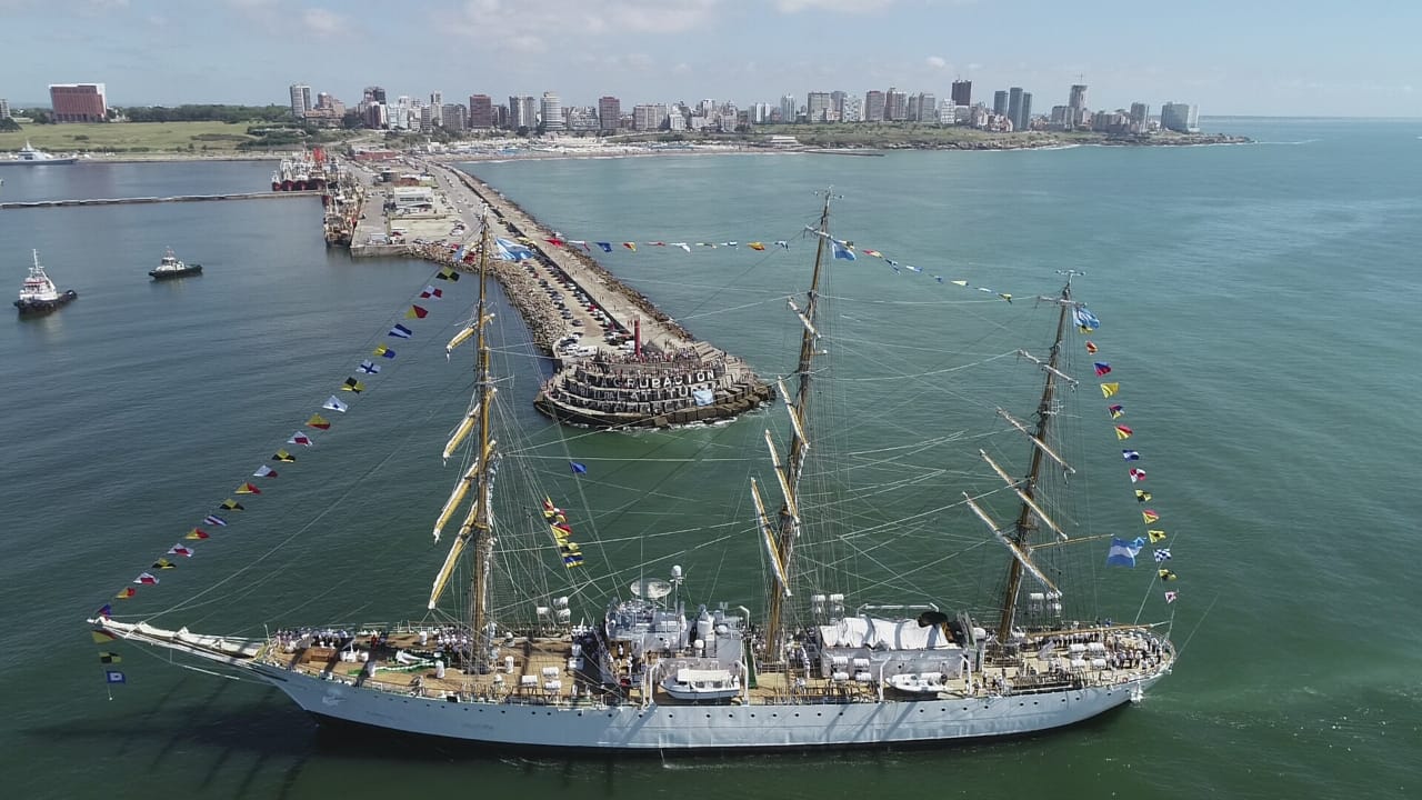 En Mar Del Plata, La Fragata ARA “Libertad” Podrá Ser Visitada Por El ...