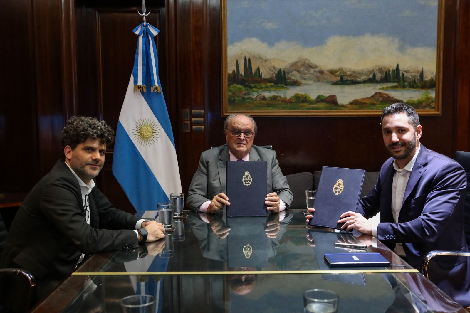 IMPSA y Enarsa inician plan estratégico para relevar centrales  hidroeléctricas | Argentina.gob.ar