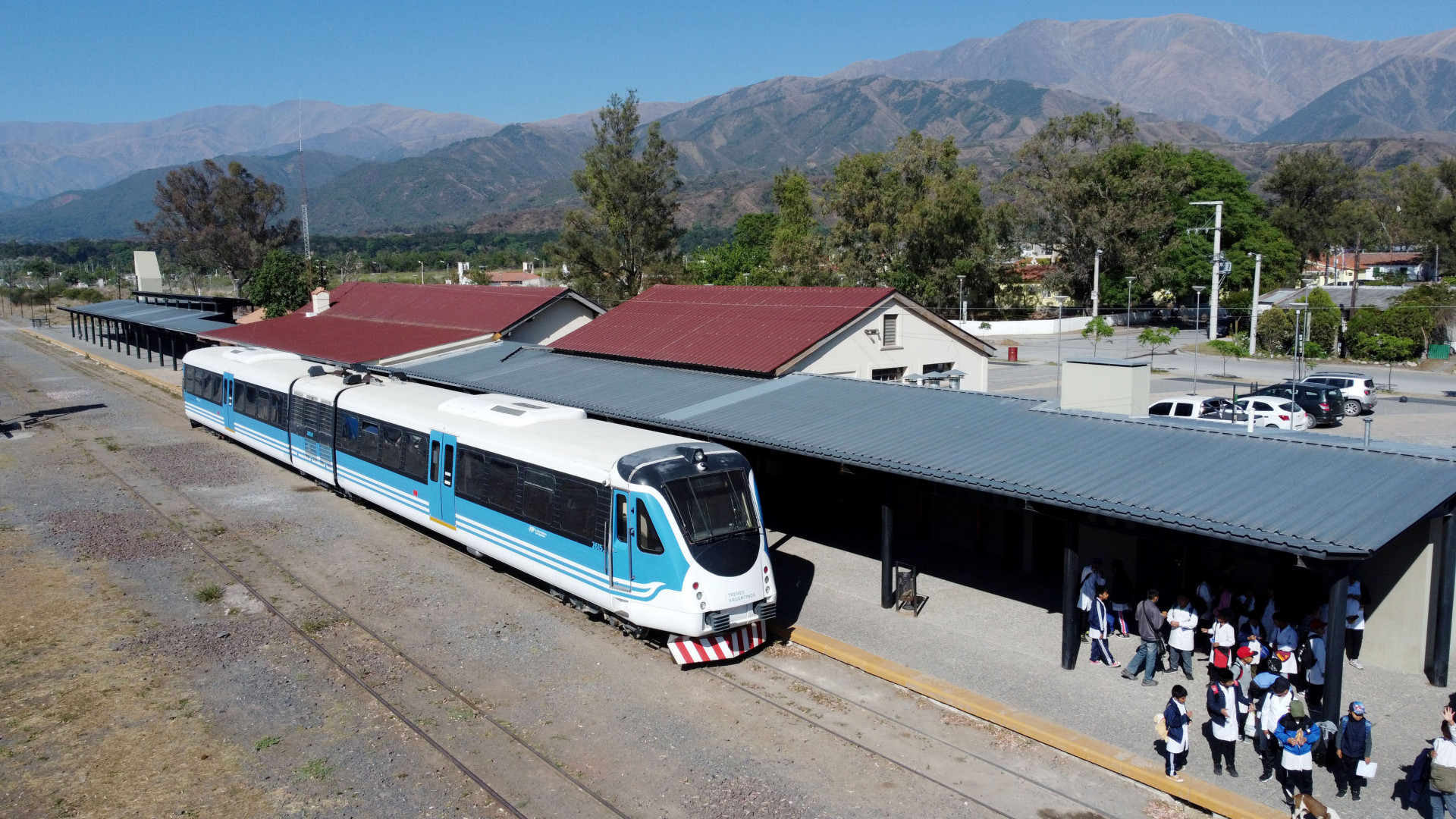 The train once again reached 79 destinations within the country, connecting more than 3 million people