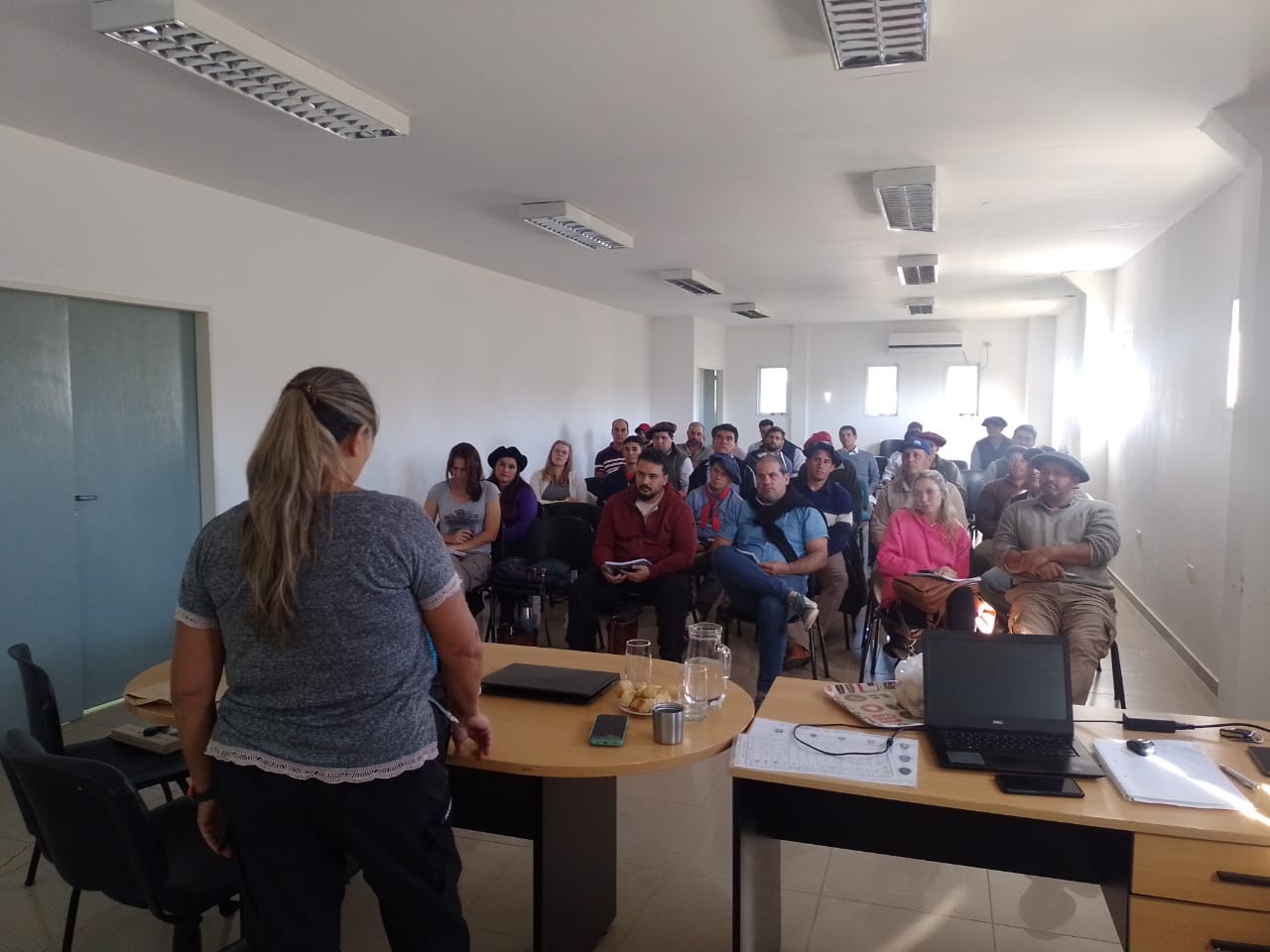 Corrientes: Curso de acreditación en garrapatas, inspección y despacho de tropas