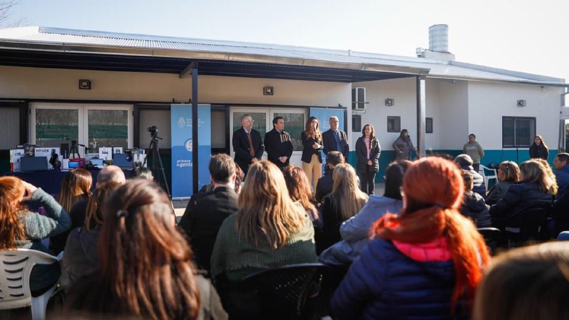 La ministra, durante el acto, destacó que las obras financiadas por el municipio y el Ministerio de Desarrollo Social de la Nación, consistieron en la construcción de un Salón de Usos múltiples, oficinas y núcleos sanitarios.