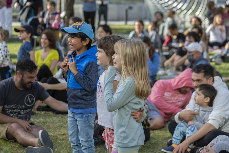 Niños y niñas en el público del festival que se realizó en noviembre en el Centro Cultural de la Ciencia.