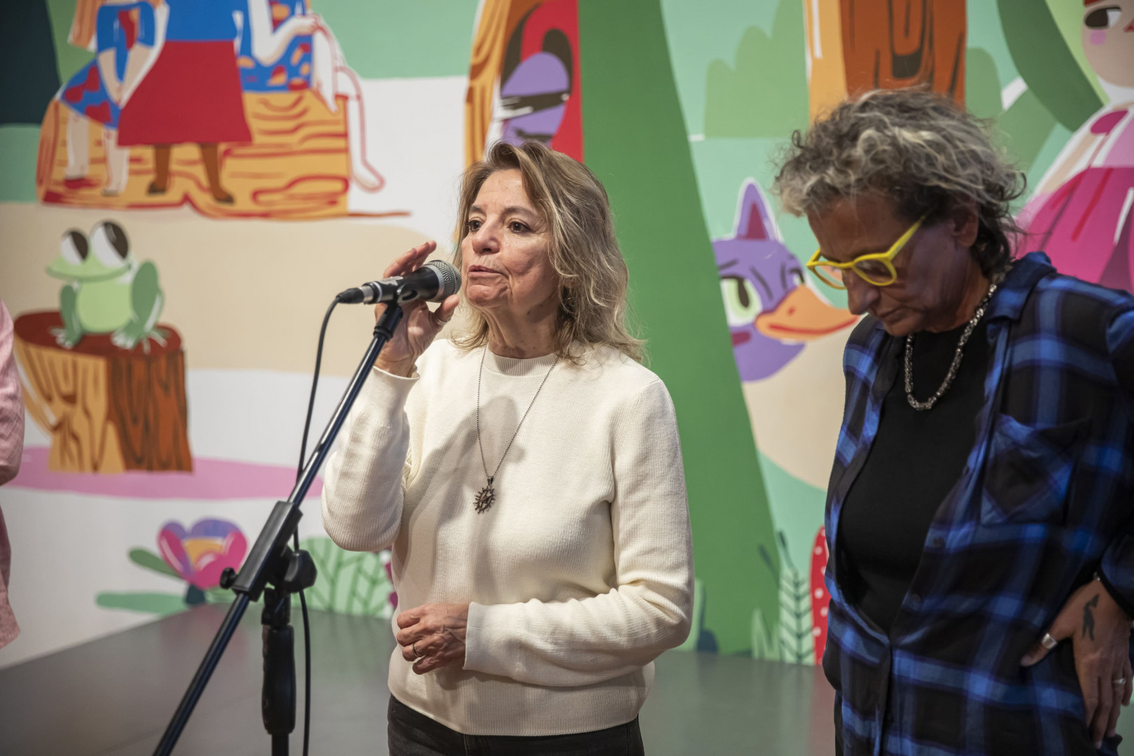 La presidenta de la Fundación María Elena Walsh - Sara Facio, le agradeció a Valeria Ambrosio el esmero demostrado en la puesta.