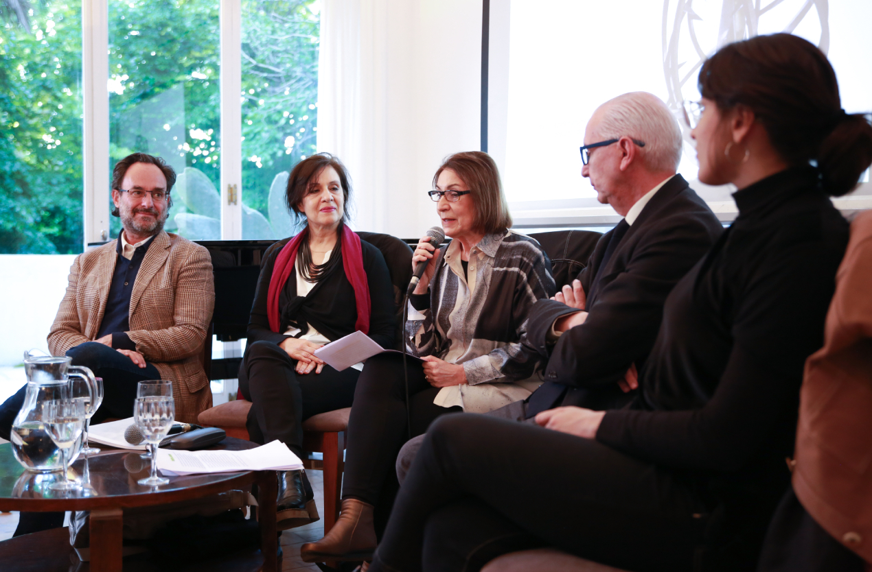 Tulio Andreussi, Andrea Giunta, Matilde Marín, Sergio Baur y Ana Inciarte.