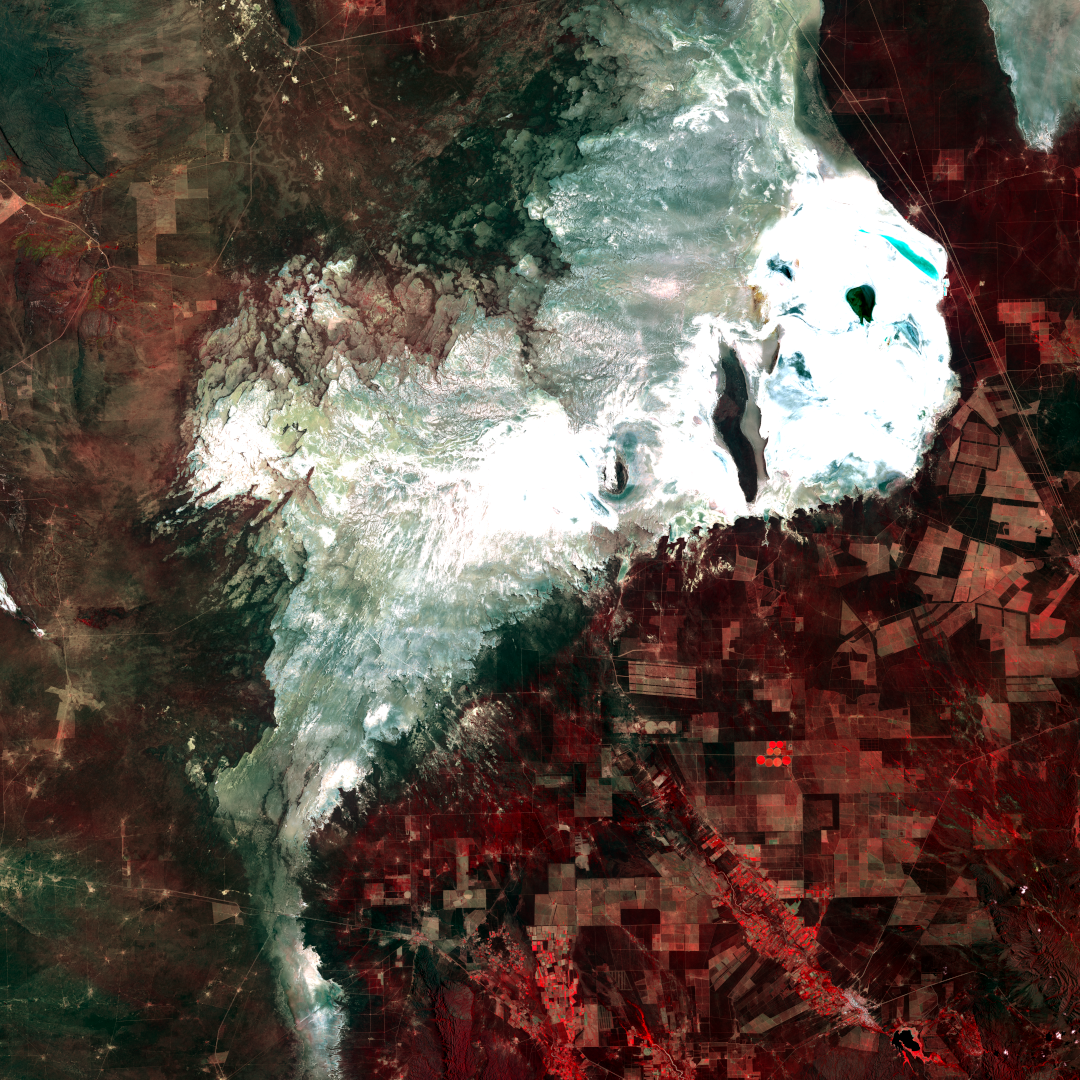 Imagen Landsat 9. Salinas Grandes en la frontera entre las provincias de Catamarca, La Rioja, Córdoba y Santiago del Estero.