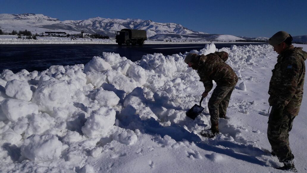 Neuquén: El Ejército en el temporal de nieve | Argentina ...