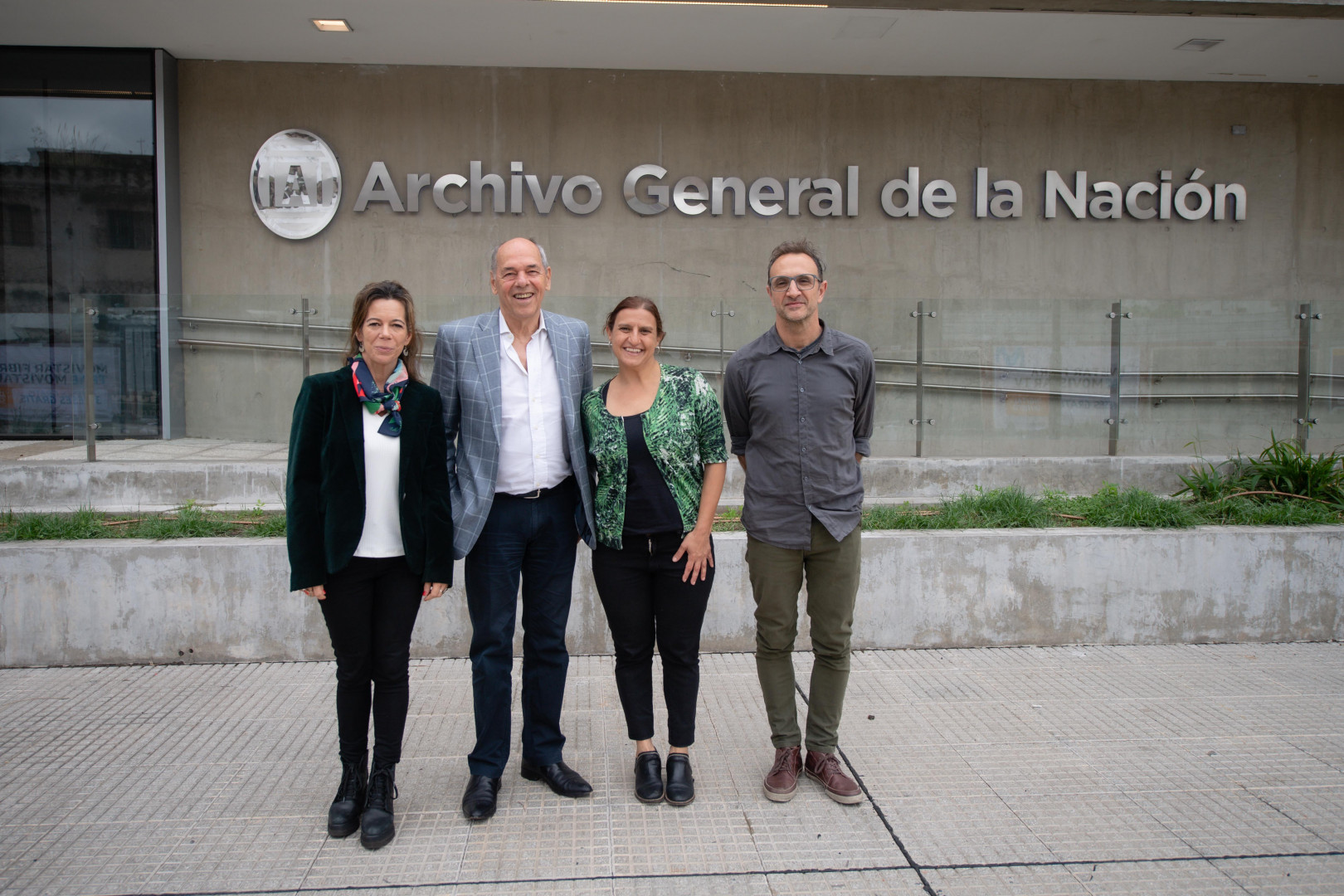 El Archivo General De La Nación Descubrió Una Placa Por El Premio A La Mejor Obra Pública En 