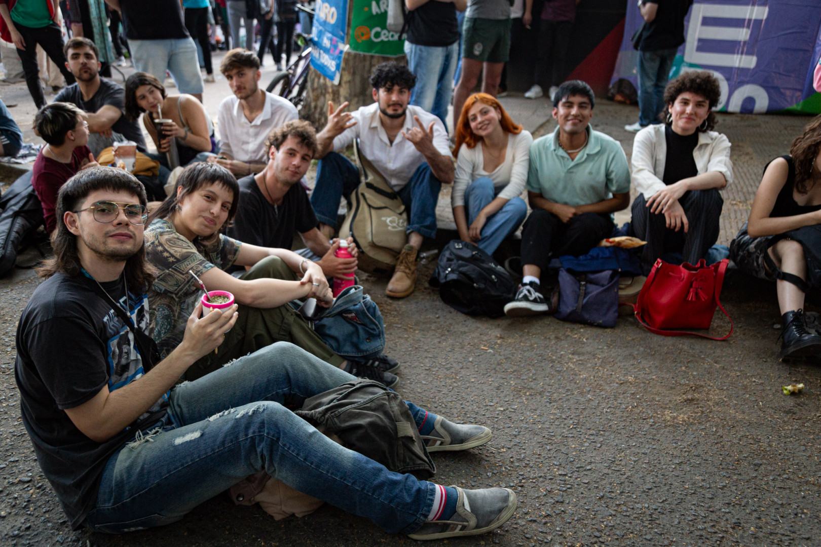 Jóvenes reunidos en el festival 