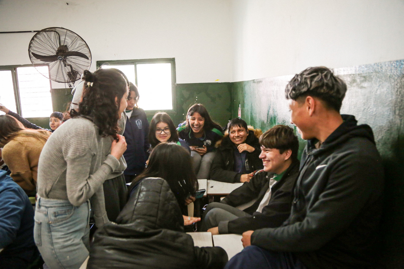 Jóvenes en el taller sobre consumos problemáticos.