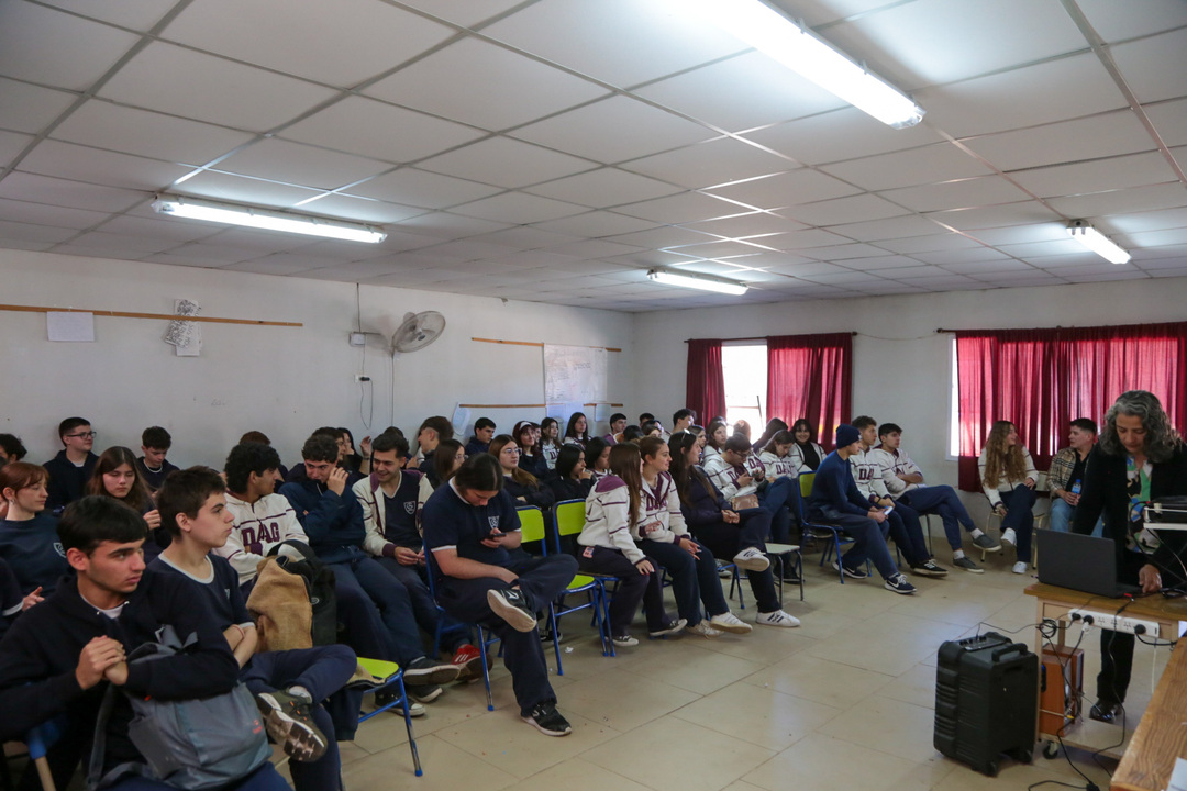 Jóvenes en taller de empleabilidad