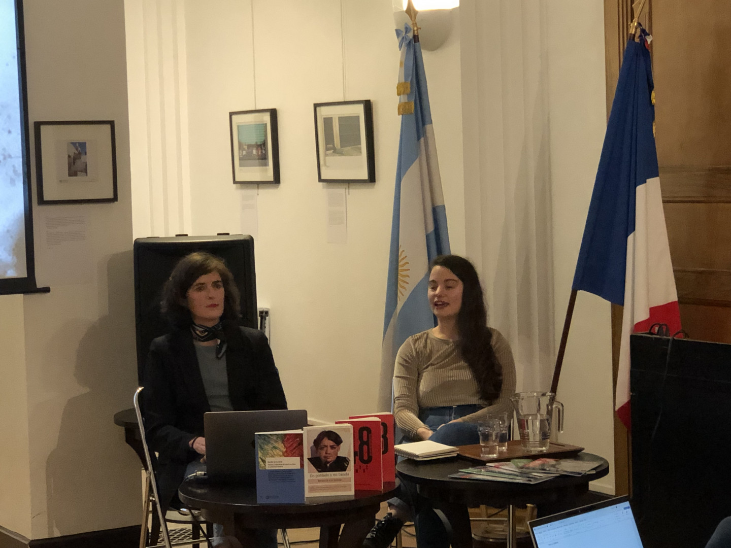 Las profesoras de la Universidad de Buenos Aires presentaron el proyecto de escritura en las cárceles.