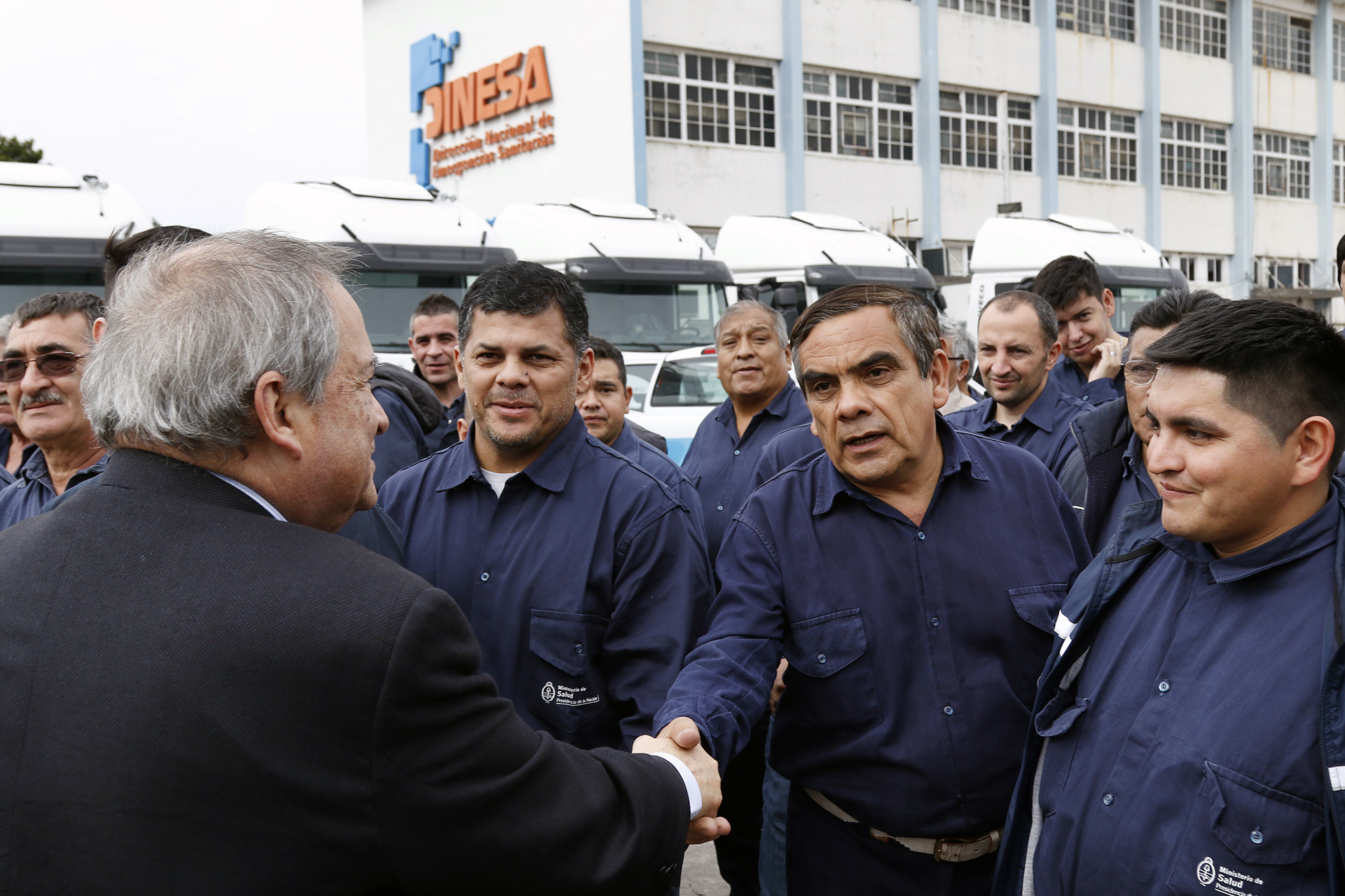 Lemus con agentes sanitarios control vectores en DINESA 