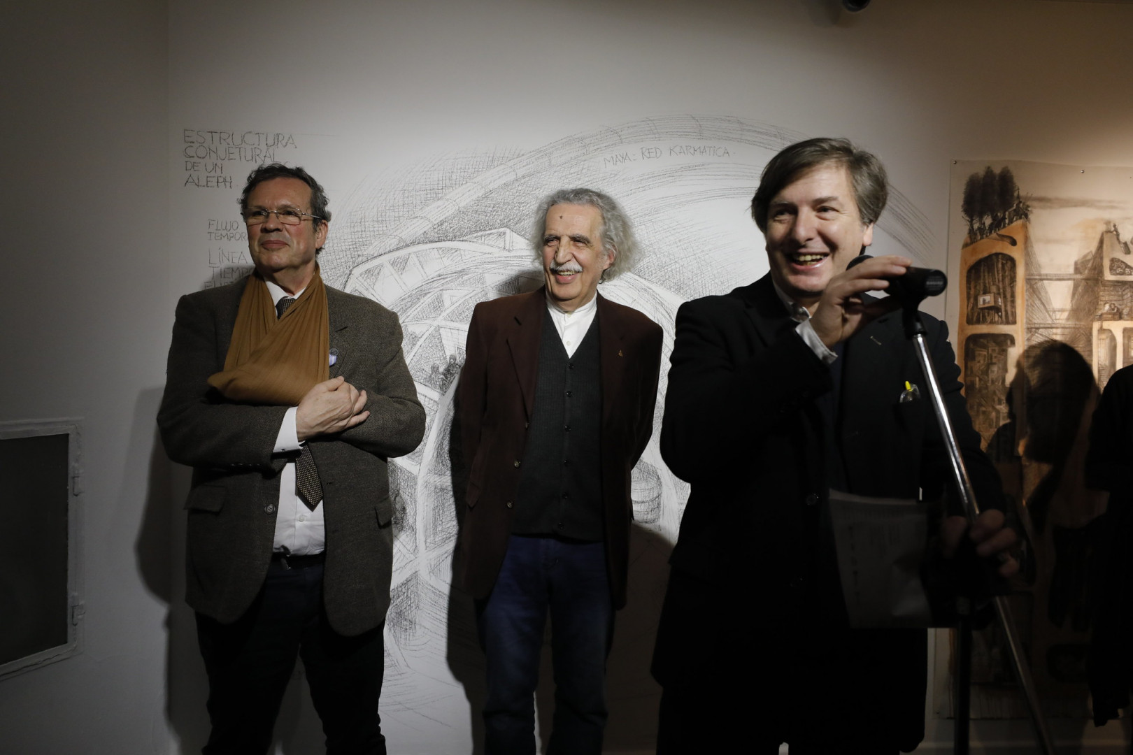 El ministro de Cultura de la Nación, Tristán Bauer, el director del Bellas Artes, Andrés Duprat, y el artista Daniel Santoro.