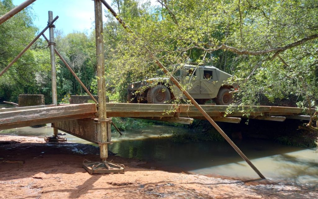 La Brigada de Monte XII puente Ejército Argentino 1