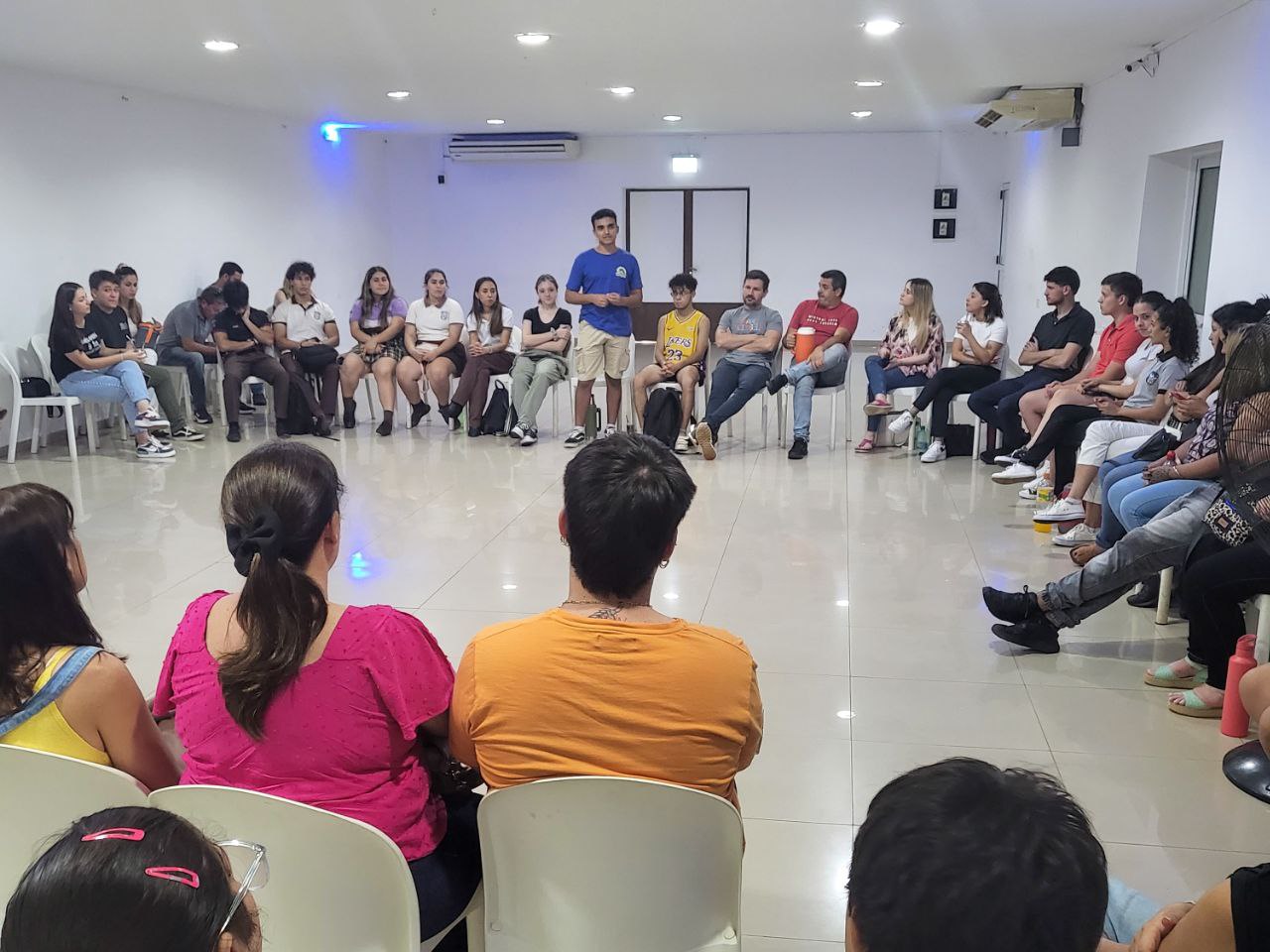 Reunión con las Juventudes de Misiones.