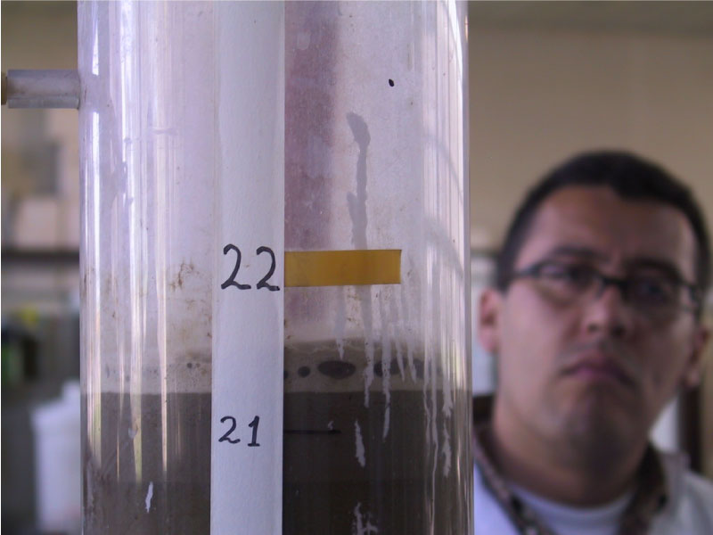 Ensayos de tratamiento de efluentes a escala piloto para estudios de factibilidad u optimización. Imagen