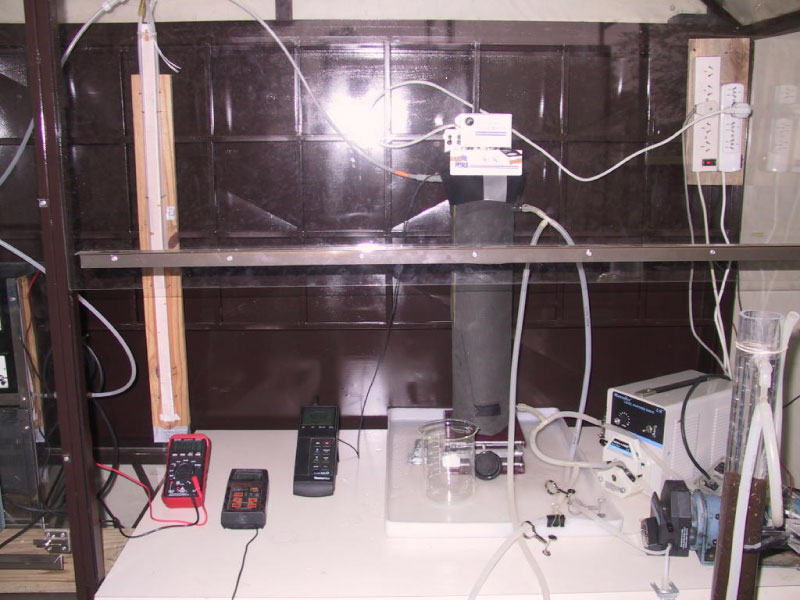 Ensayos de laboratorio. Piloto de tecnologías innovadoras para el tratamiento de agua y efluentes Imagen
