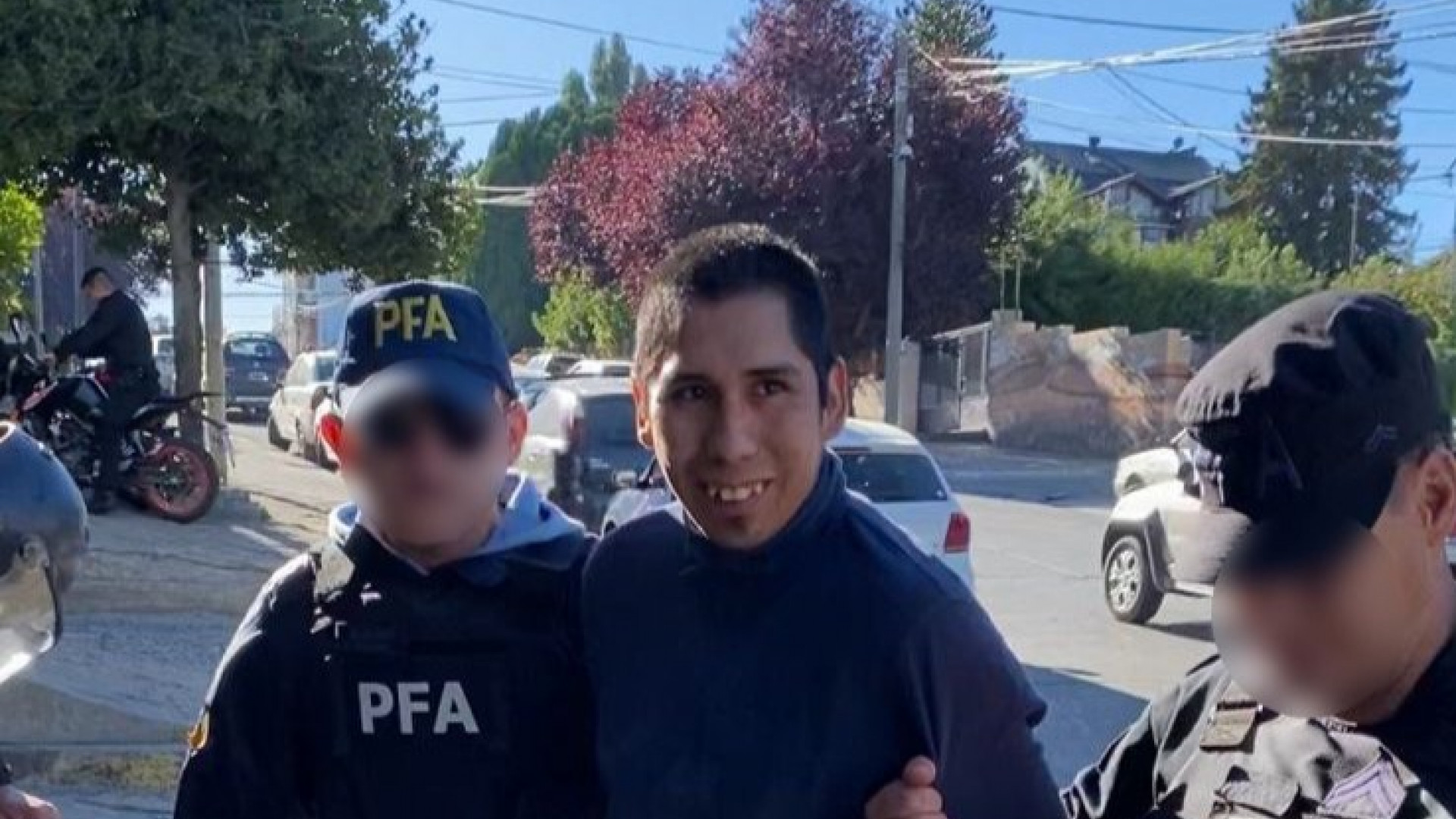 noticiaspuertosantacruz.com.ar - Imagen extraida de: https://argentina.gob.ar/noticias/policia-federal-argentina-detuvo-un-miembro-de-la-comunidad-mapuche-requerido-por-la