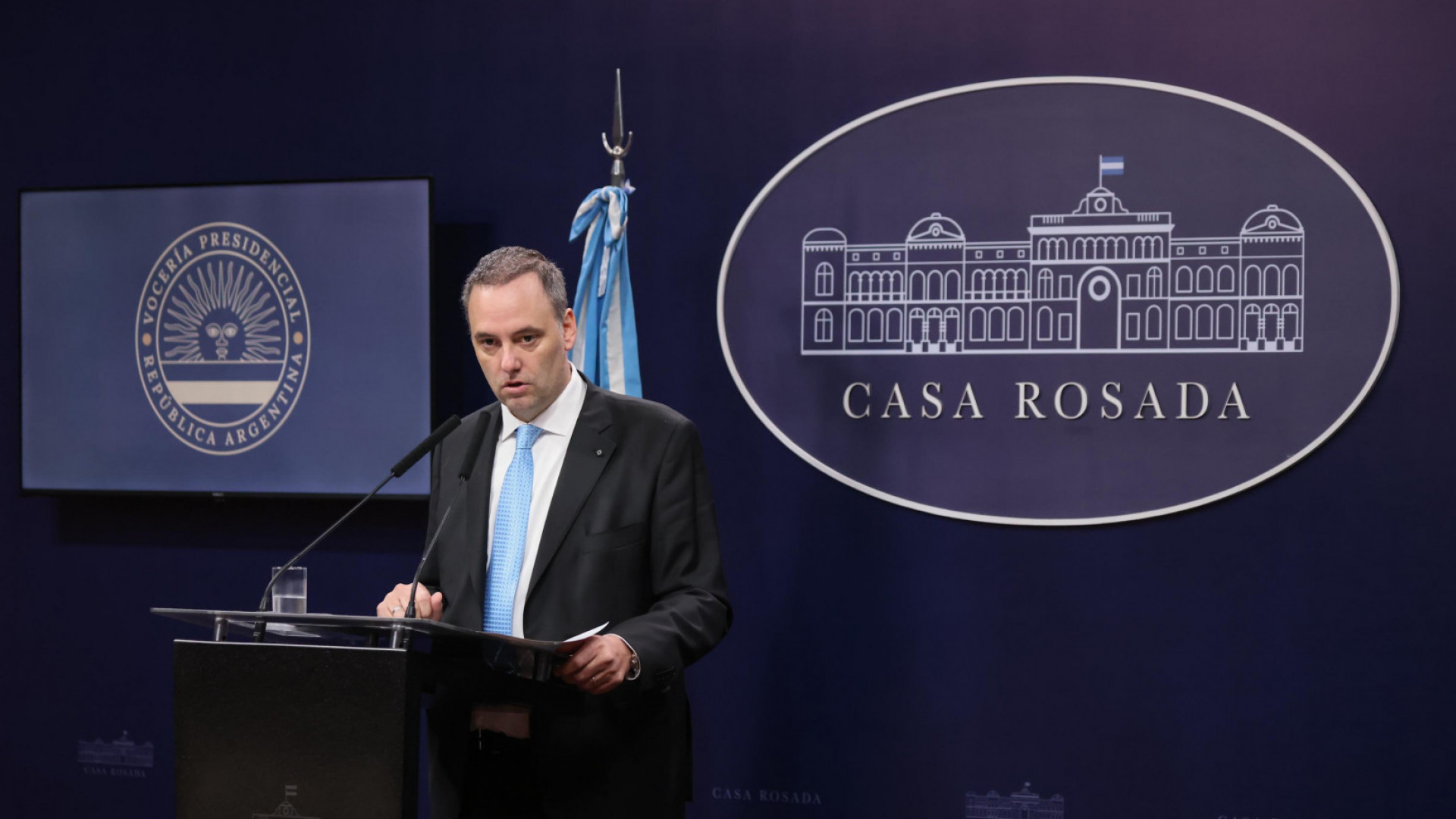 noticiaspuertosantacruz.com.ar - Imagen extraida de: https://argentina.gob.ar/noticias/la-ley-bases-termina-beneficiando-de-punta-punta-de-manera-directa-o-indirecta-al