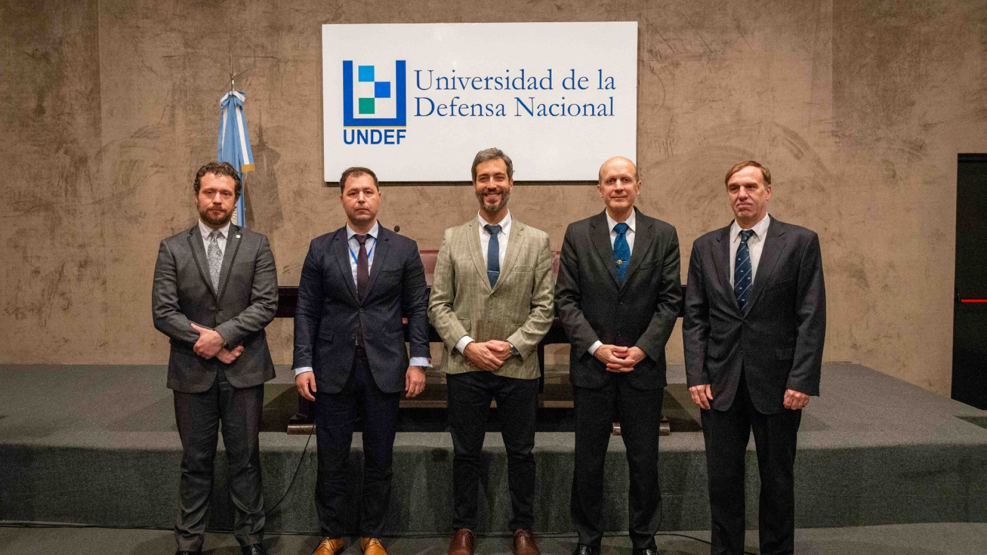 noticiaspuertosantacruz.com.ar - Imagen extraida de: https://argentina.gob.ar/noticias/la-undef-amplia-su-oferta-academica-con-tres-nuevas-licenciaturas-estrategicas