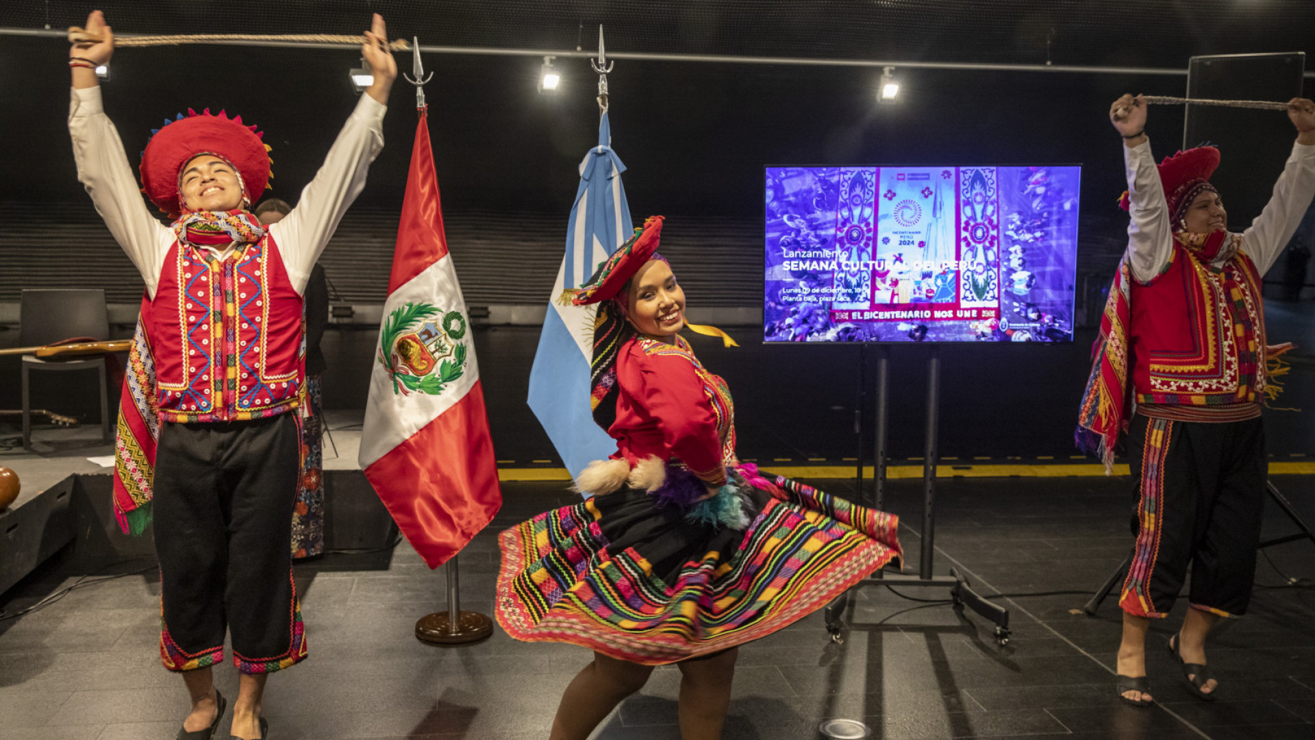 noticiaspuertosantacruz.com.ar - Imagen extraida de: https://argentina.gob.ar/noticias/inauguracion-de-la-semana-cultural-del-peru