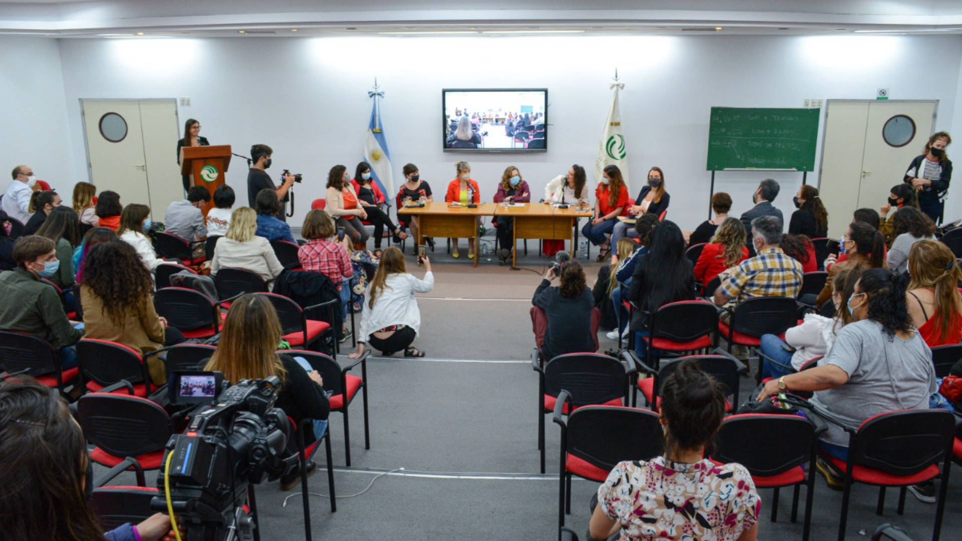 Presentación del Concurso de Comunicación sobre Acceso Igualitario a la Salud Menstrual