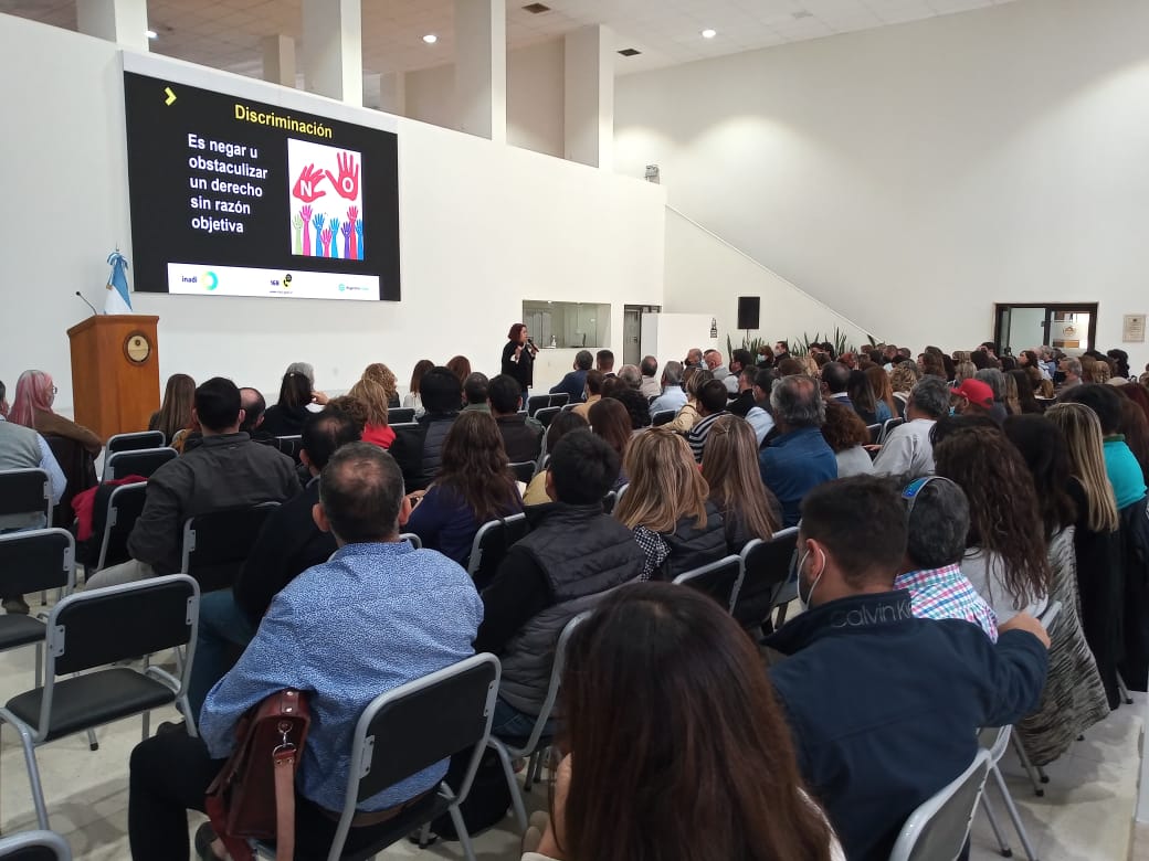 Presentación de la Campaña Escuelas sin Discriminación, en el edificio central del Rectorado de la Universidad Nacional de San Juan