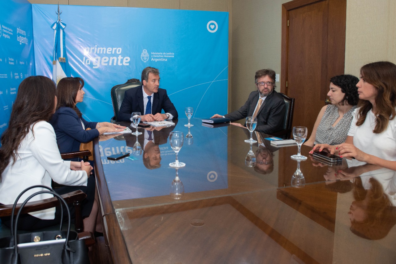 Soria se reunión con Susana Trimarco, en el marco del 15° aniversario de la Fundación María de los Ángeles