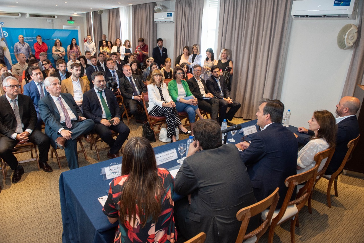 Soria inauguró la jornada institucional por el Día Internacional de la Eliminación de la Violencia contra la Mujer